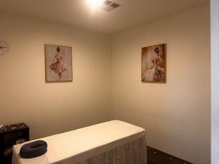 Camden Massage gallery photo 18
